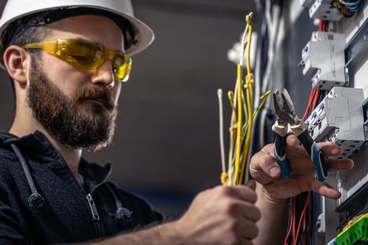 Why You Need Low-Voltage Electrical Contractors Now